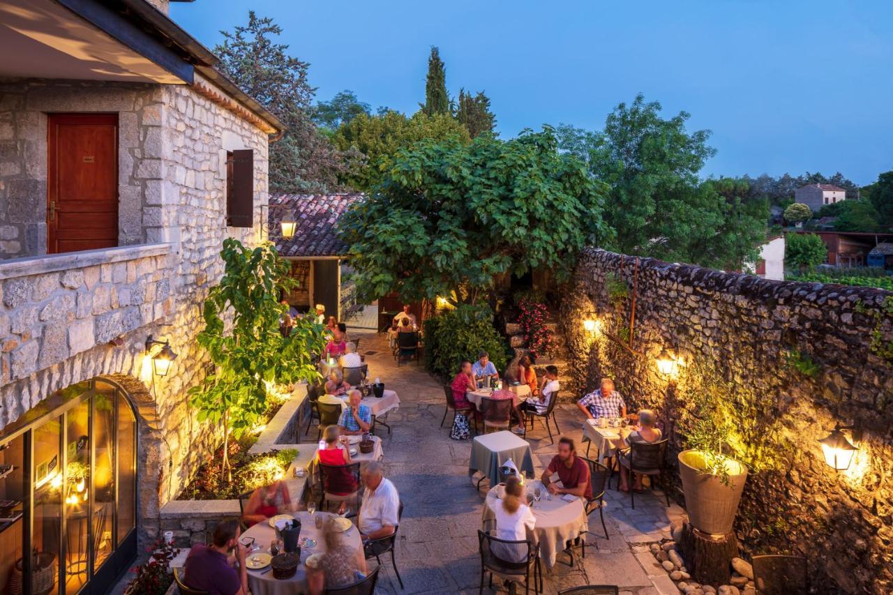 Logis Auberge Les Murets Hotel Restaurant Spa Chandolas Екстериор снимка