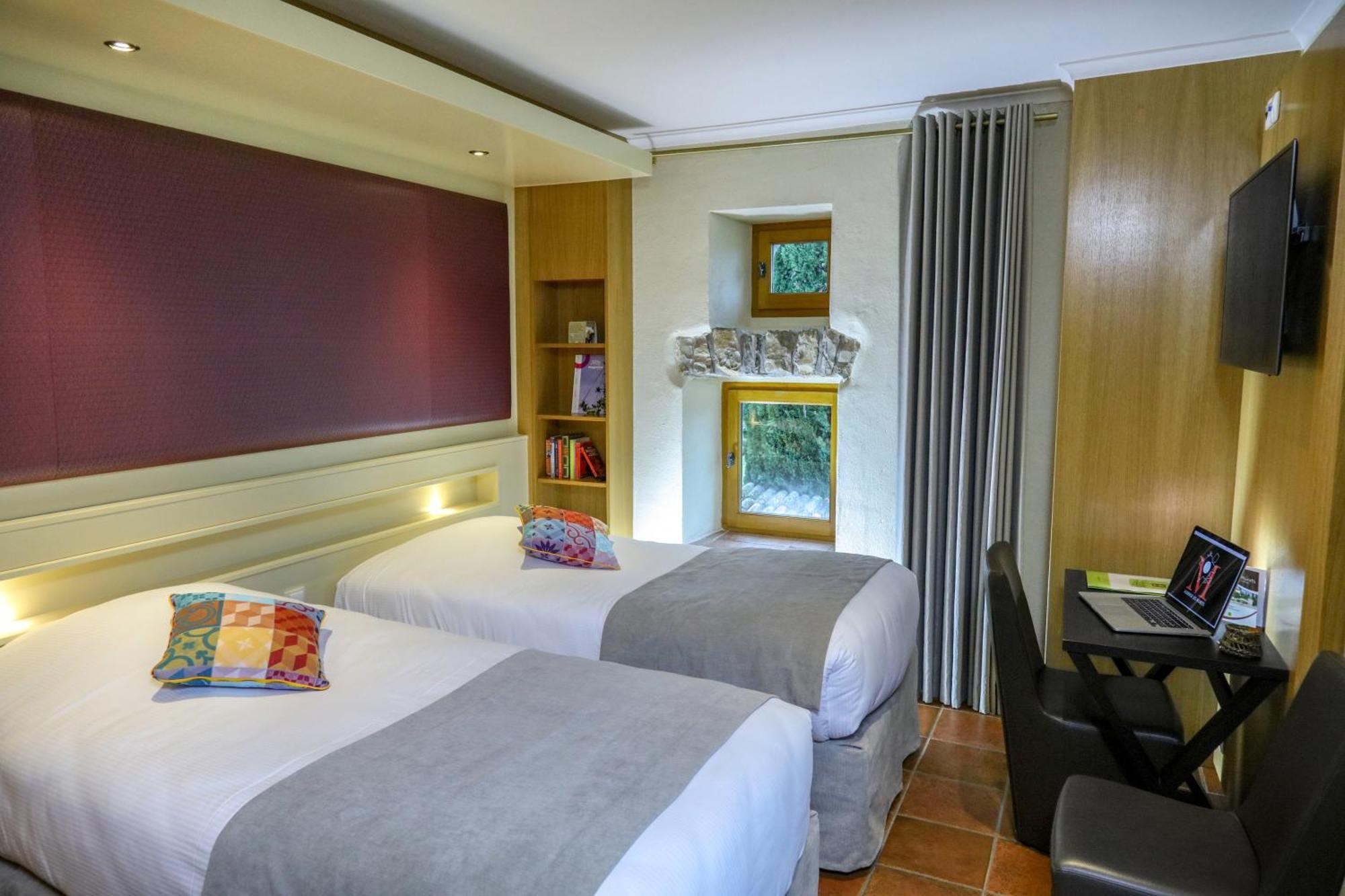 Logis Auberge Les Murets Hotel Restaurant Spa Chandolas Екстериор снимка