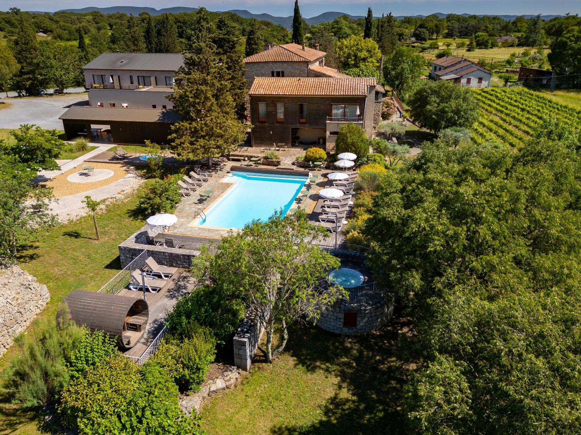 Logis Auberge Les Murets Hotel Restaurant Spa Chandolas Екстериор снимка